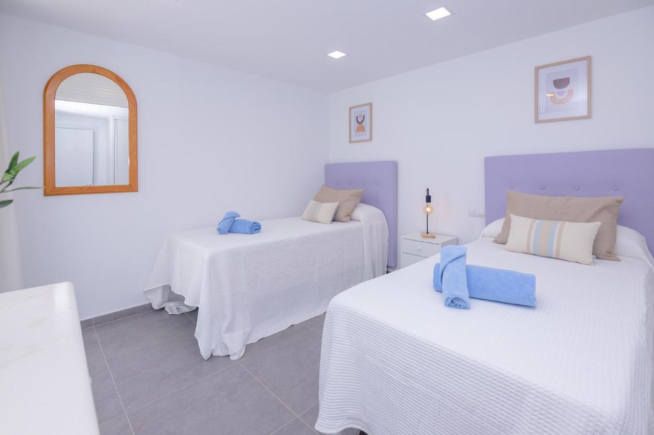 Apartment Holiday 2 Beachfront Corralejo By Holidays Home Экстерьер фото